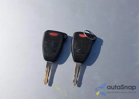 2008 Jeep Liberty Sport z USA, uszkodzony, nr VIN 1J8GP28K48W221548